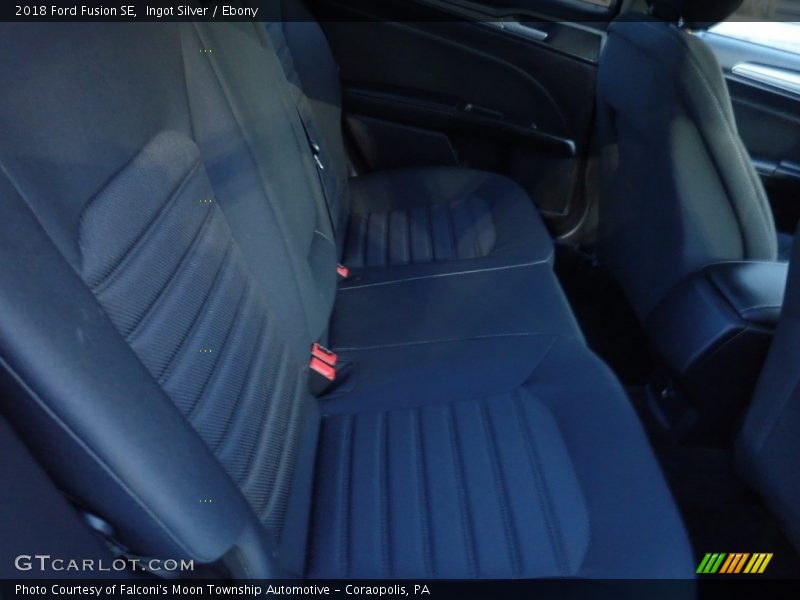 Ingot Silver / Ebony 2018 Ford Fusion SE