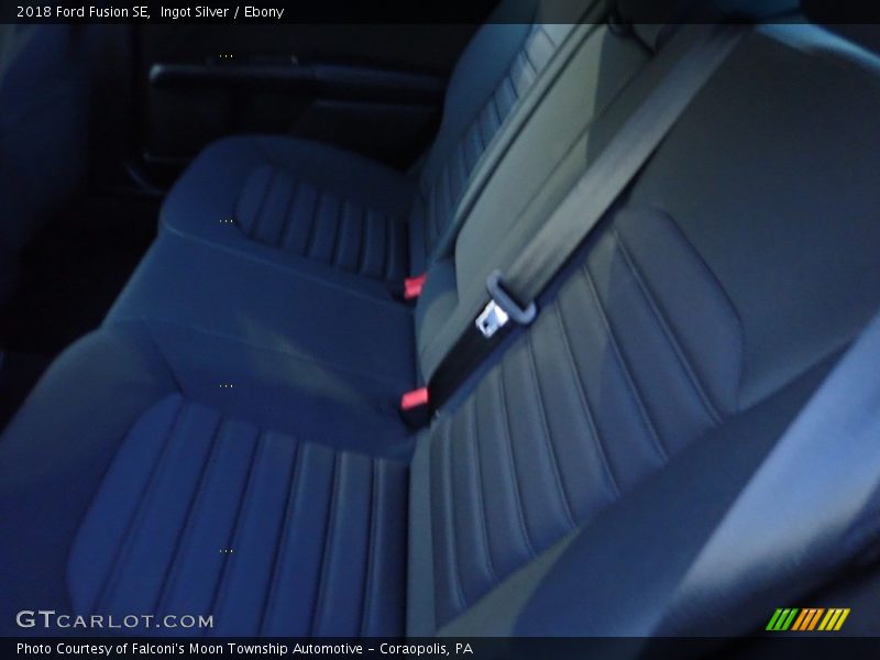 Ingot Silver / Ebony 2018 Ford Fusion SE