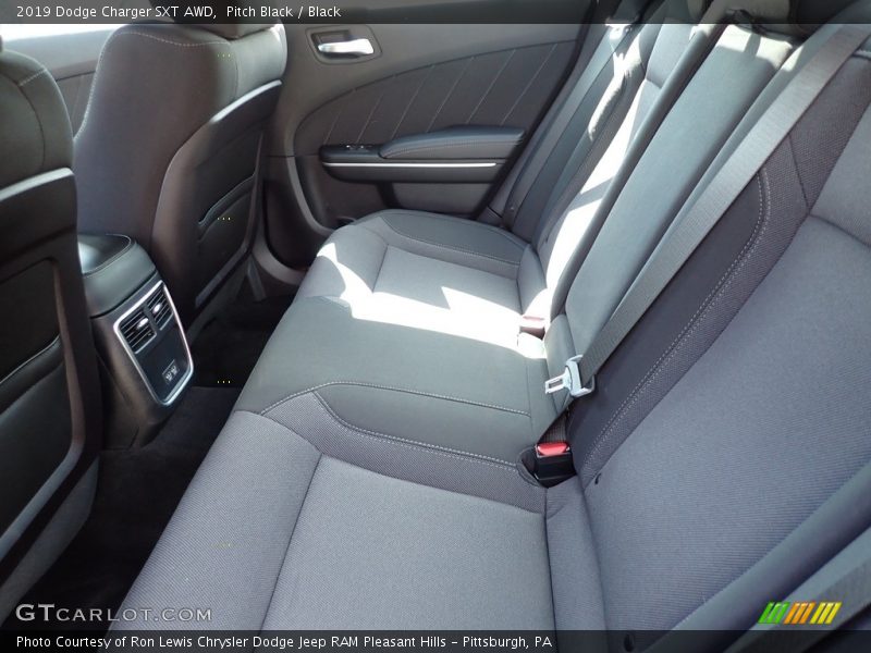 Pitch Black / Black 2019 Dodge Charger SXT AWD