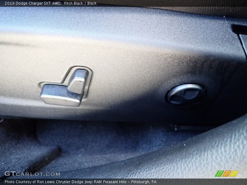 Pitch Black / Black 2019 Dodge Charger SXT AWD