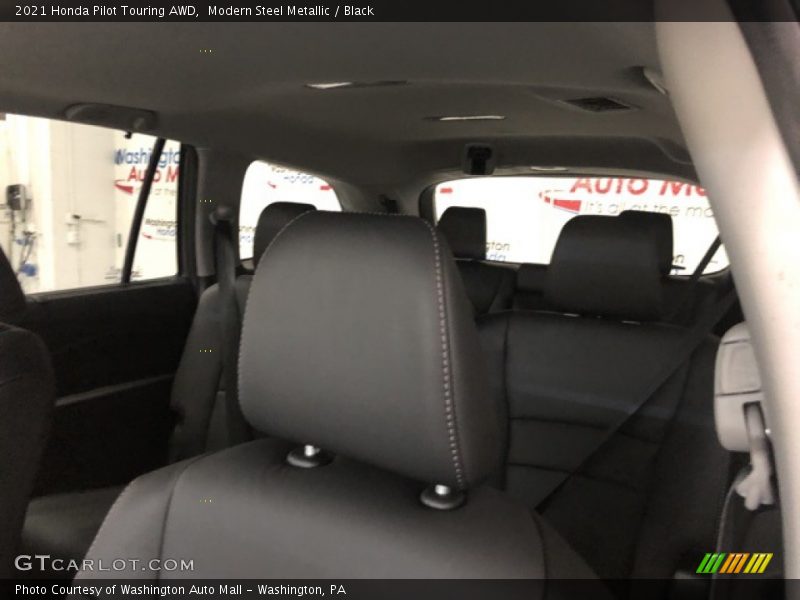 Modern Steel Metallic / Black 2021 Honda Pilot Touring AWD