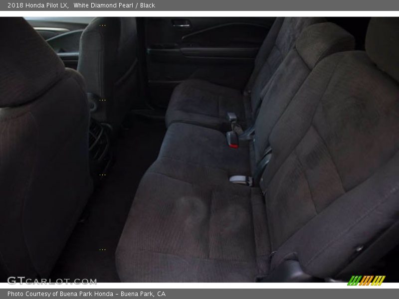 White Diamond Pearl / Black 2018 Honda Pilot LX