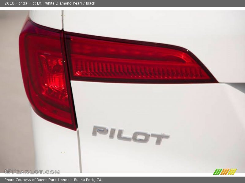White Diamond Pearl / Black 2018 Honda Pilot LX