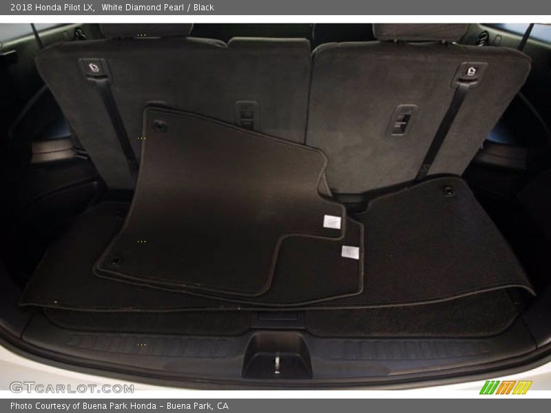 White Diamond Pearl / Black 2018 Honda Pilot LX