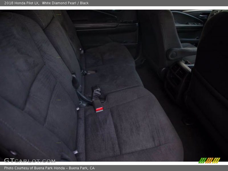 White Diamond Pearl / Black 2018 Honda Pilot LX