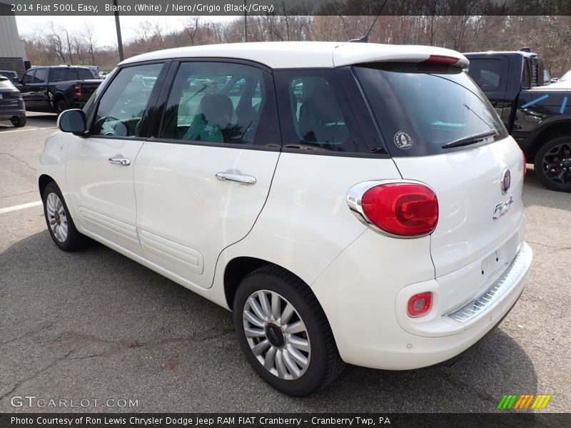 Bianco (White) / Nero/Grigio (Black/Grey) 2014 Fiat 500L Easy