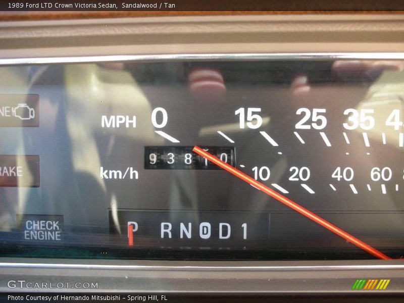 Sandalwood / Tan 1989 Ford LTD Crown Victoria Sedan