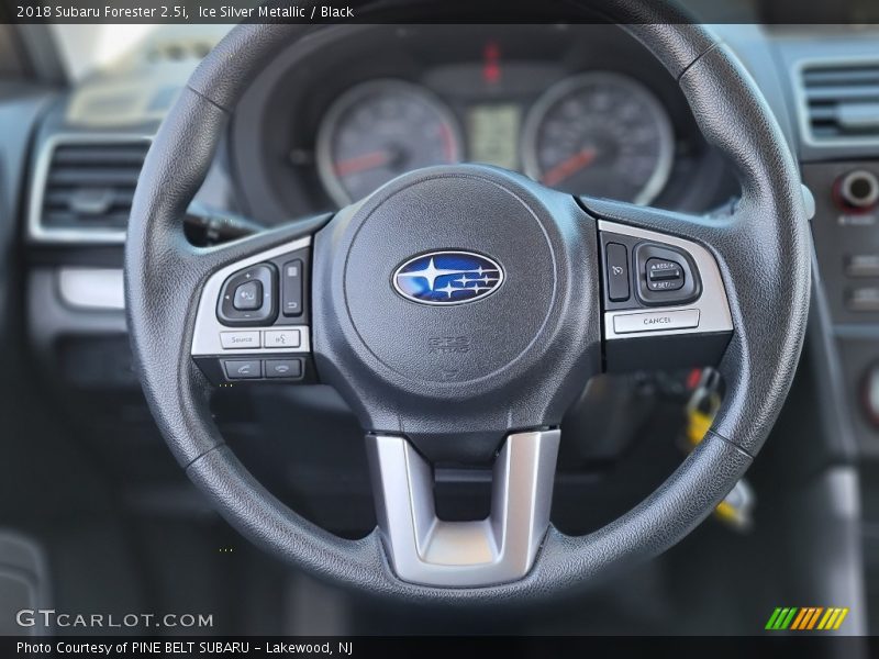 Ice Silver Metallic / Black 2018 Subaru Forester 2.5i