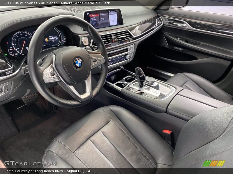 Mineral White Metallic / Black 2018 BMW 7 Series 740i Sedan