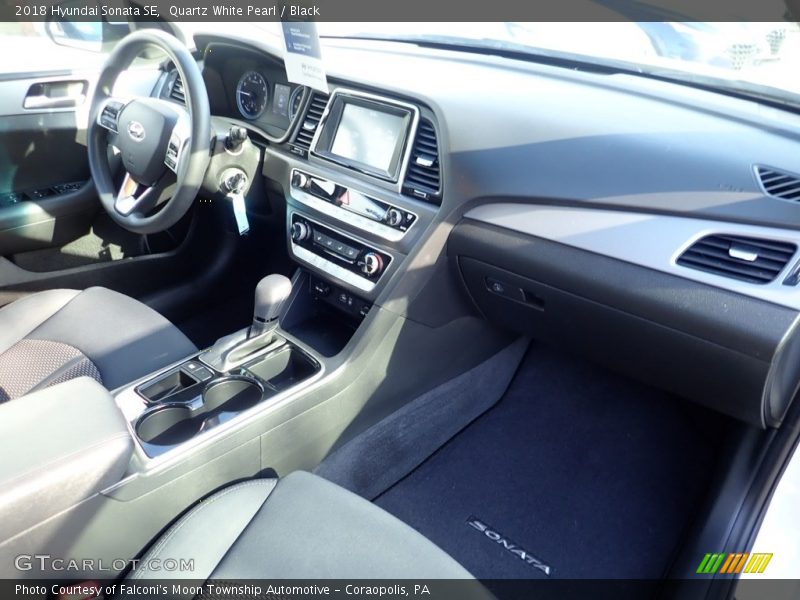 Quartz White Pearl / Black 2018 Hyundai Sonata SE