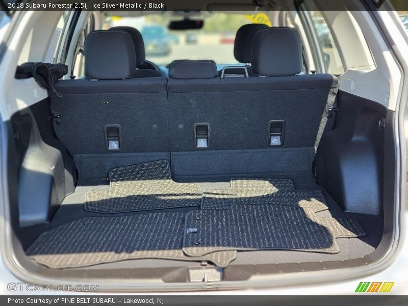 Ice Silver Metallic / Black 2018 Subaru Forester 2.5i