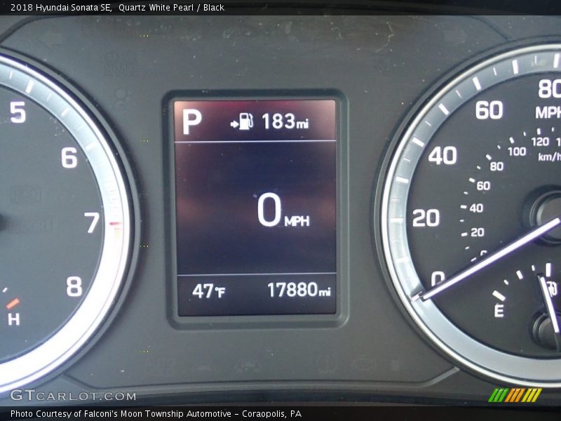 Quartz White Pearl / Black 2018 Hyundai Sonata SE