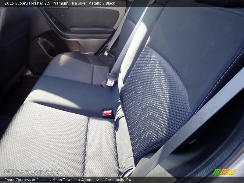 Ice Silver Metallic / Black 2015 Subaru Forester 2.5i Premium