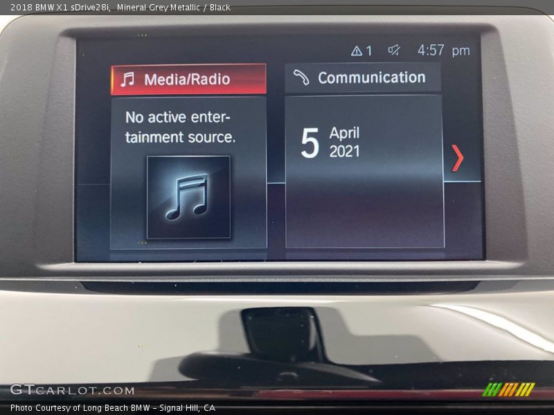 Mineral Grey Metallic / Black 2018 BMW X1 sDrive28i