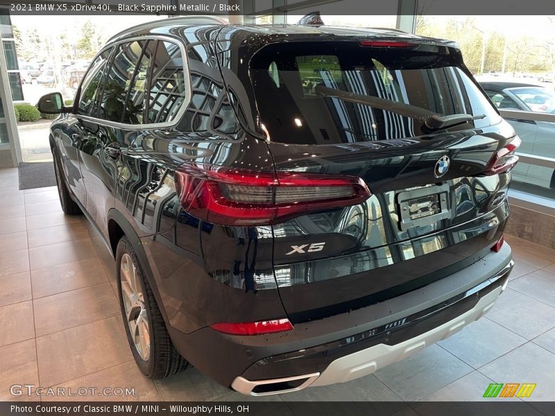 Black Sapphire Metallic / Black 2021 BMW X5 xDrive40i