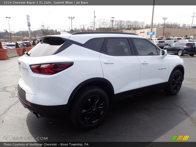 Summit White / Jet Black 2019 Chevrolet Blazer 2.5L Cloth