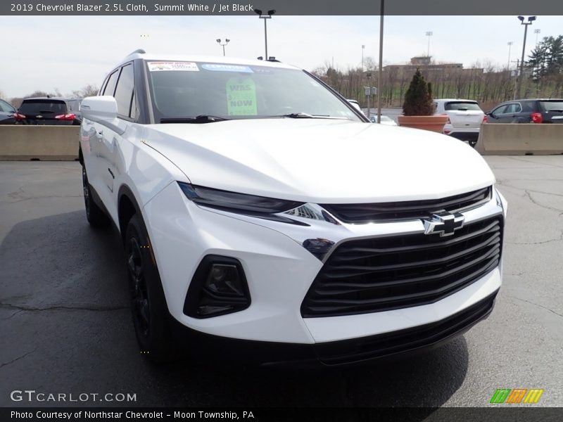 Summit White / Jet Black 2019 Chevrolet Blazer 2.5L Cloth