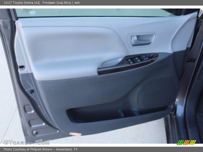 Predawn Gray Mica / Ash 2017 Toyota Sienna XLE