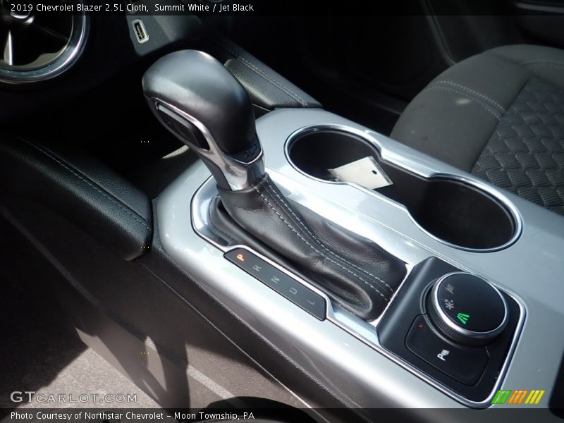 Summit White / Jet Black 2019 Chevrolet Blazer 2.5L Cloth