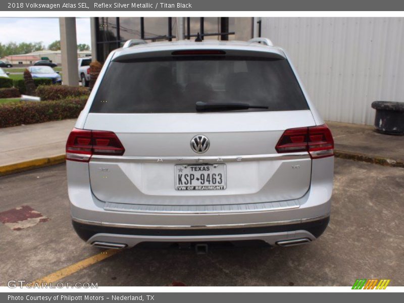 Reflex Silver Metallic / Titan Black 2018 Volkswagen Atlas SEL