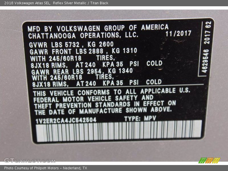 Reflex Silver Metallic / Titan Black 2018 Volkswagen Atlas SEL