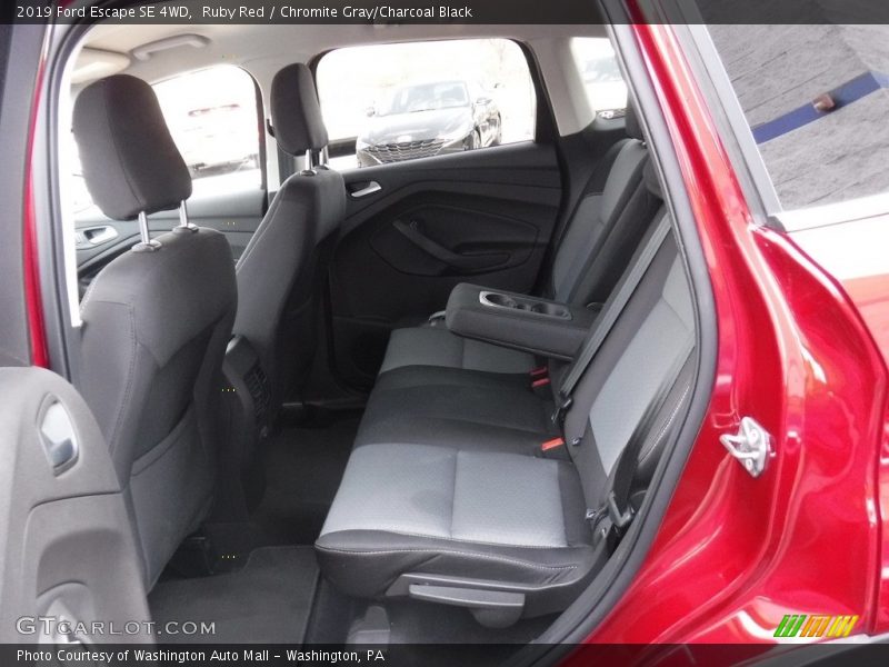 Ruby Red / Chromite Gray/Charcoal Black 2019 Ford Escape SE 4WD