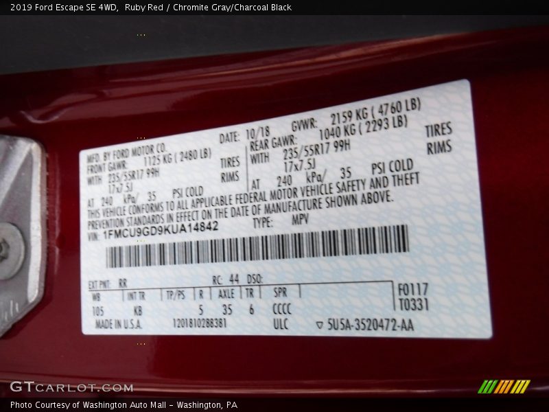 Ruby Red / Chromite Gray/Charcoal Black 2019 Ford Escape SE 4WD