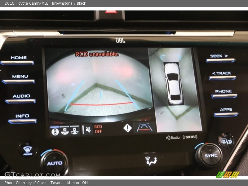 Brownstone / Black 2018 Toyota Camry XLE