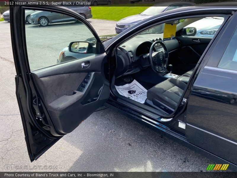 Super Black / Charcoal 2012 Nissan Altima 2.5 S
