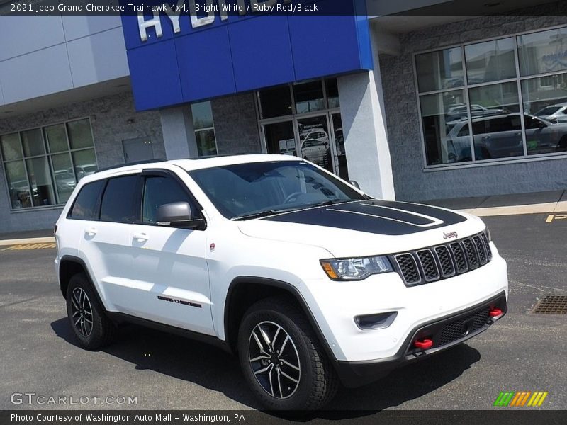 Bright White / Ruby Red/Black 2021 Jeep Grand Cherokee Trailhawk 4x4