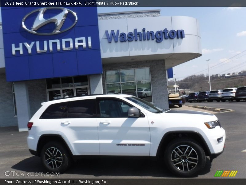 Bright White / Ruby Red/Black 2021 Jeep Grand Cherokee Trailhawk 4x4