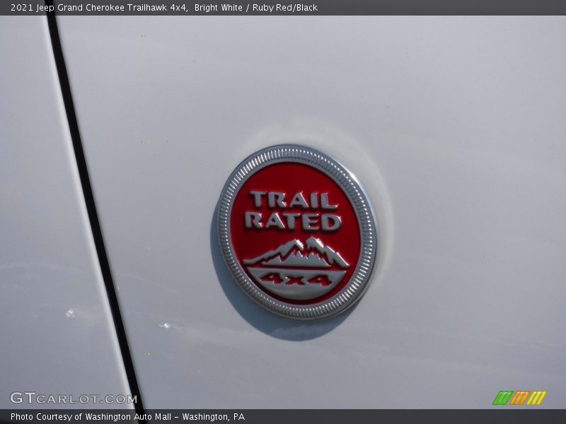 Bright White / Ruby Red/Black 2021 Jeep Grand Cherokee Trailhawk 4x4