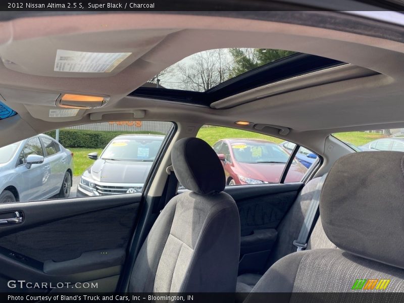 Super Black / Charcoal 2012 Nissan Altima 2.5 S