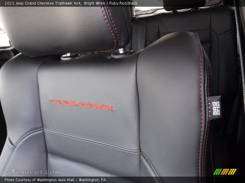 Bright White / Ruby Red/Black 2021 Jeep Grand Cherokee Trailhawk 4x4