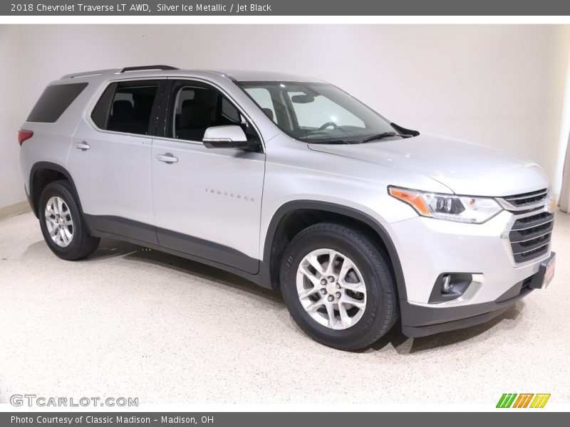 Silver Ice Metallic / Jet Black 2018 Chevrolet Traverse LT AWD