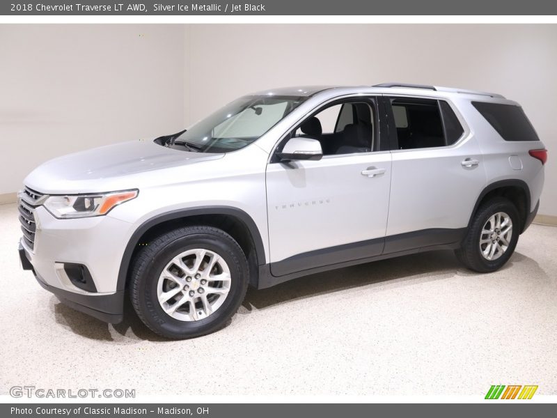 Silver Ice Metallic / Jet Black 2018 Chevrolet Traverse LT AWD
