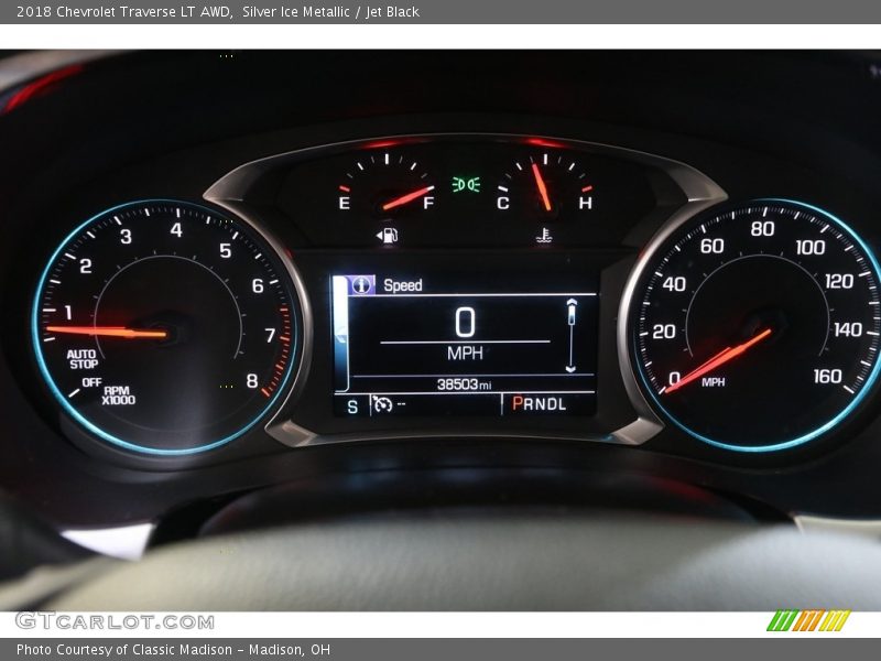 Silver Ice Metallic / Jet Black 2018 Chevrolet Traverse LT AWD