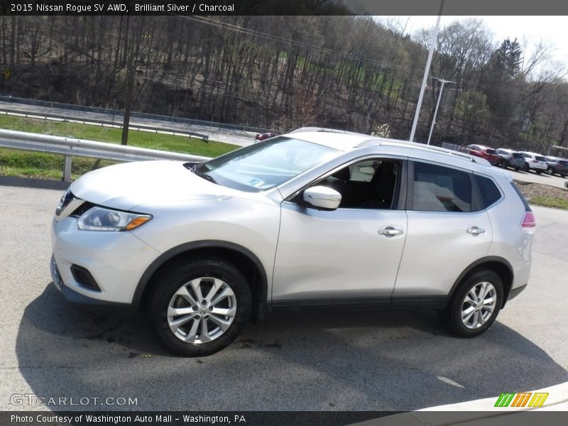 Brilliant Silver / Charcoal 2015 Nissan Rogue SV AWD