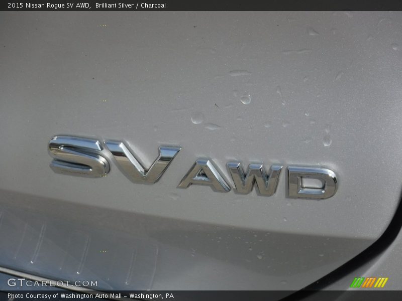 Brilliant Silver / Charcoal 2015 Nissan Rogue SV AWD