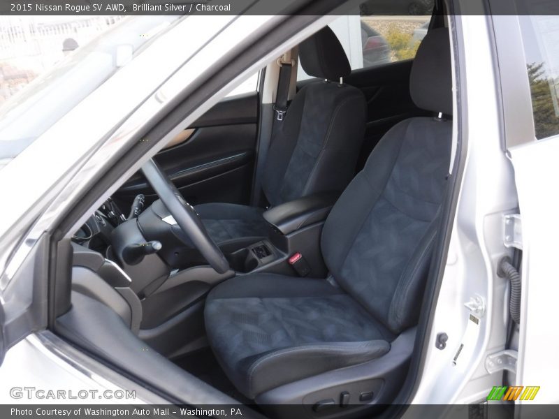Brilliant Silver / Charcoal 2015 Nissan Rogue SV AWD