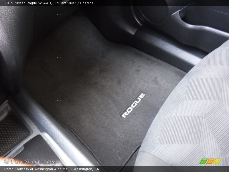 Brilliant Silver / Charcoal 2015 Nissan Rogue SV AWD