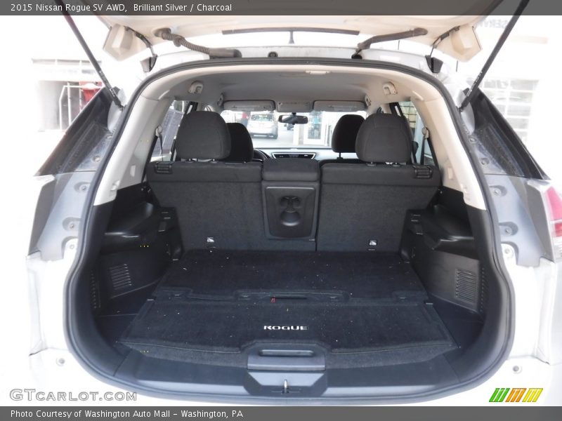 Brilliant Silver / Charcoal 2015 Nissan Rogue SV AWD