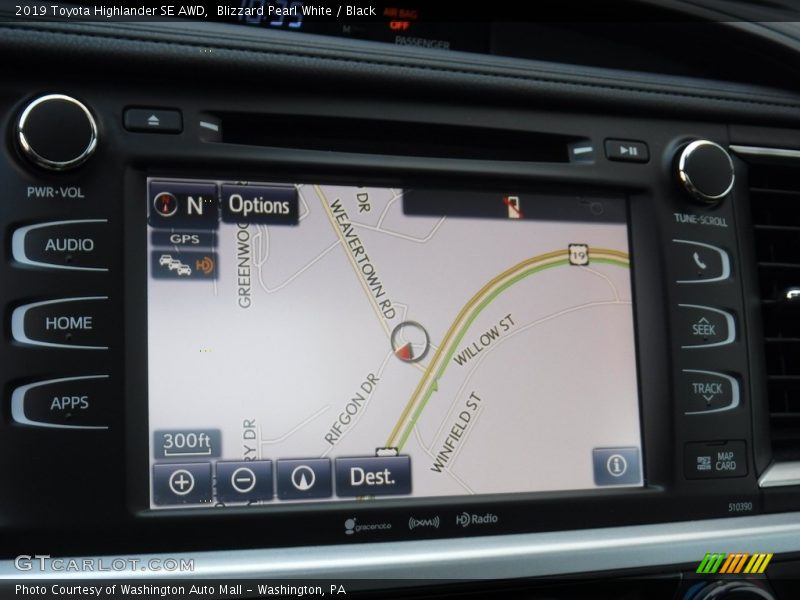 Blizzard Pearl White / Black 2019 Toyota Highlander SE AWD