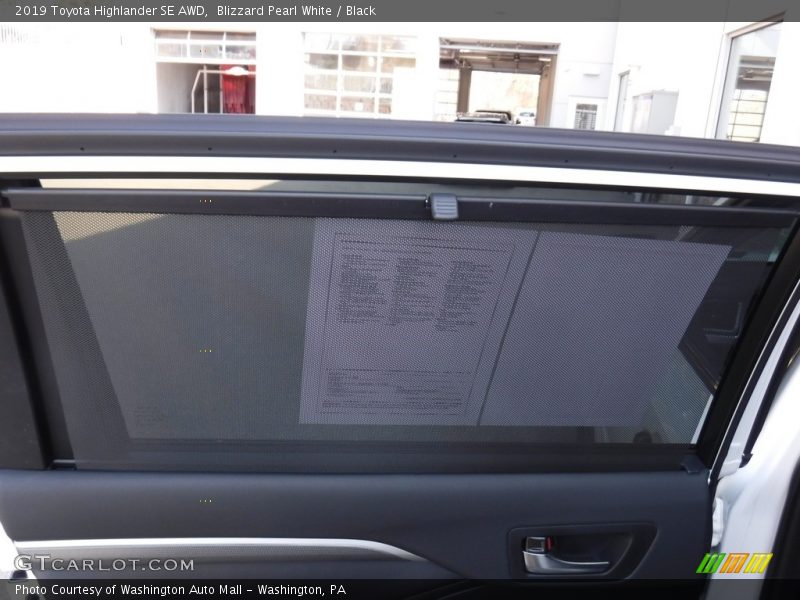 Blizzard Pearl White / Black 2019 Toyota Highlander SE AWD
