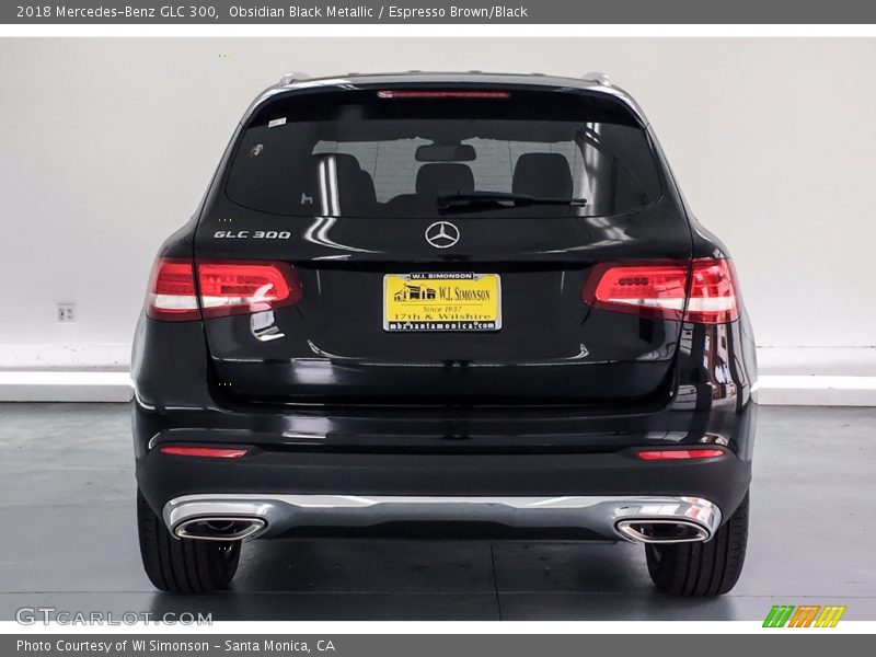 Obsidian Black Metallic / Espresso Brown/Black 2018 Mercedes-Benz GLC 300