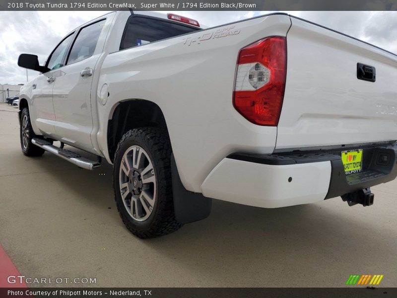 Super White / 1794 Edition Black/Brown 2018 Toyota Tundra 1794 Edition CrewMax