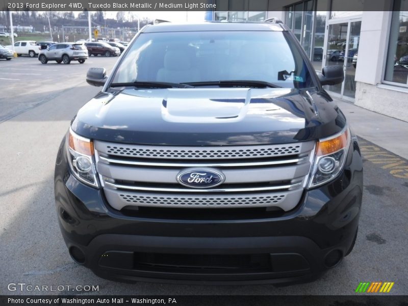 Tuxedo Black Metallic / Medium Light Stone 2013 Ford Explorer 4WD