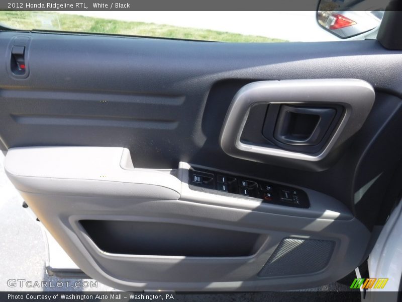 White / Black 2012 Honda Ridgeline RTL