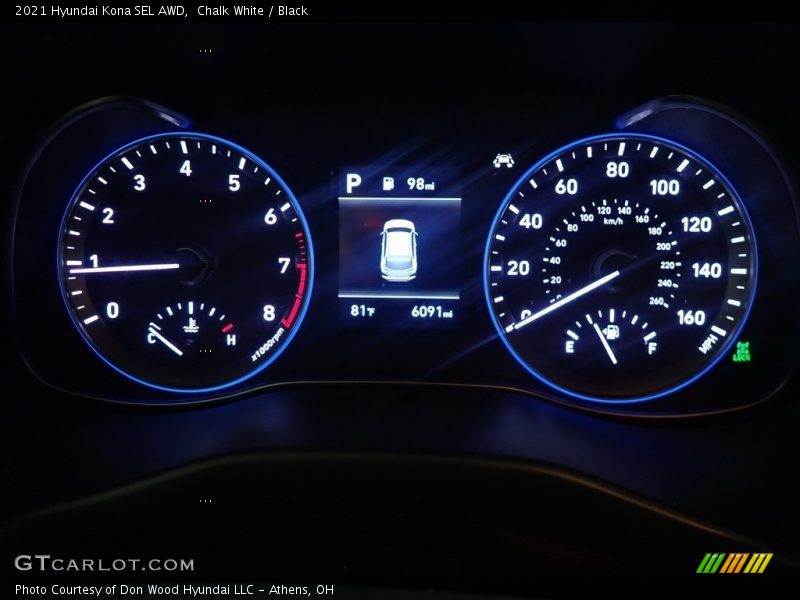 Chalk White / Black 2021 Hyundai Kona SEL AWD