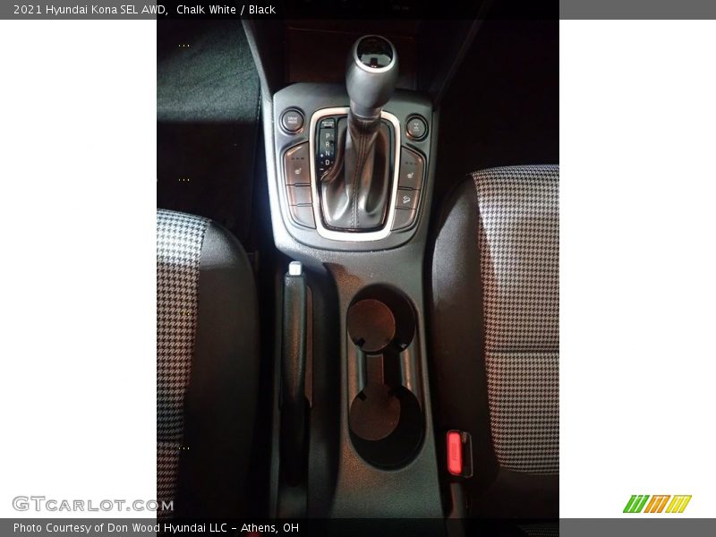 Chalk White / Black 2021 Hyundai Kona SEL AWD